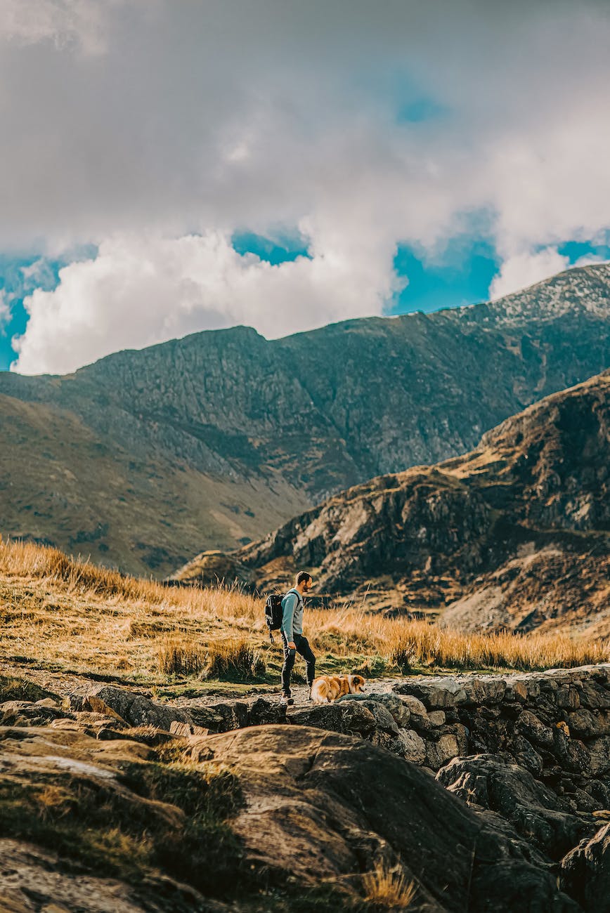 The 5 Best Routes Up Mount Snowdon: A Comprehensive Guide